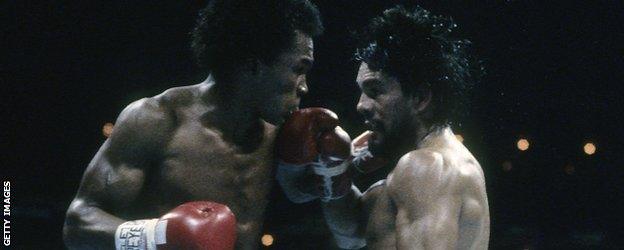 Sugar Ray Leonard and Roberto Duran