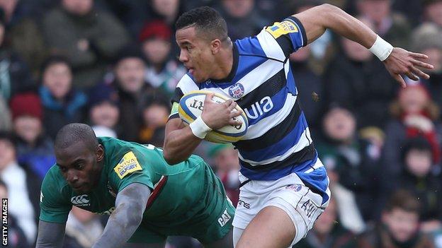 Anthony Watson beats Miles Benjamin on his way to scoring for Bath against Leicester