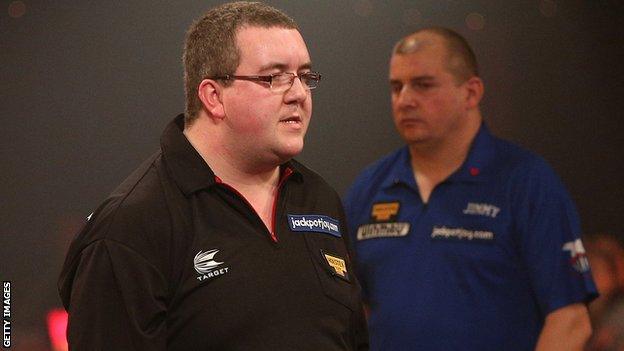 Stephen Bunting beat Jim Widmayer in the first round