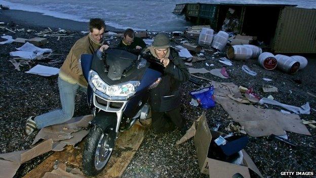 Branscombe Bay salvagers