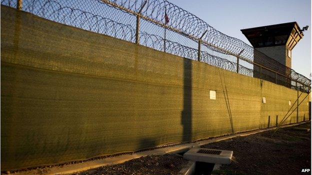 The guard tower of "Camp Six" detention facility of the Joint Detention Group at the US Naval Station in Guantanamo Bay, Cuba (January 2012)