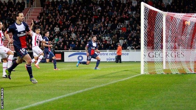 Paris Saint-Germain's Argentine forward Ezequiel Lavezzi