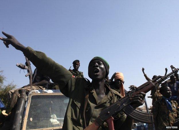 South Sudanese government soldiers in newly recaptured Bentiu, 12 January