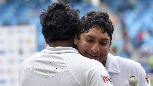 Angelo Matthews hugs Kumar Sangakarra after Sri Lanka beat Pakistan