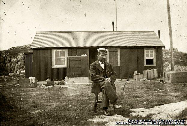 Biscuit Tin Photo Archive at MOSTYN Courtesy Elizabeth Willams, Llanfairfechan