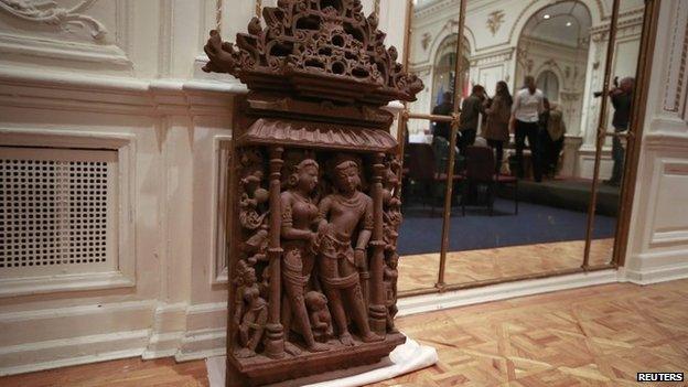 An ancient sculpture that has been returned by the US to India on 14 January 2014