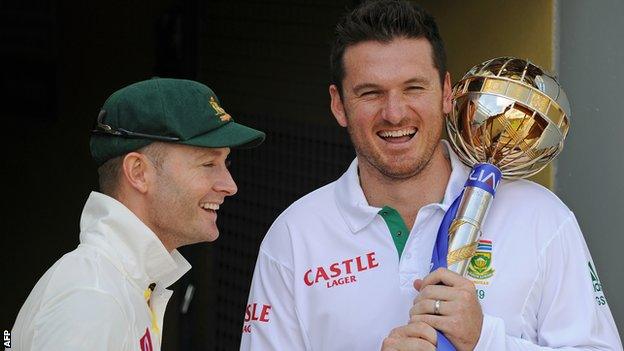 Michael Clarke and Graeme Smith