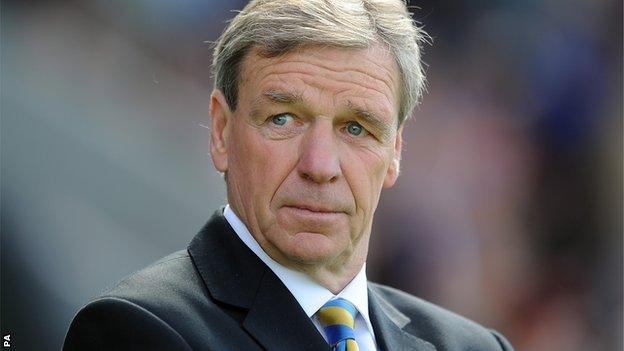 Shrewsbury Town manager Graham Turner