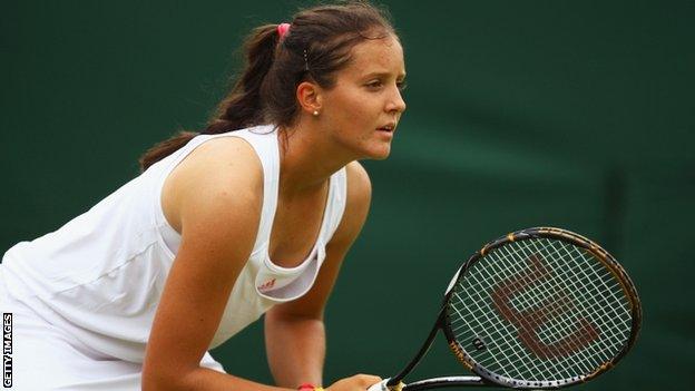 Laura Robson awaiting serve