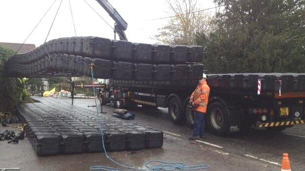 Pontoon for Muchelney residents