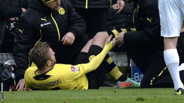 Jakub Blaszczykowski suffers suspected cruciate ligament injury