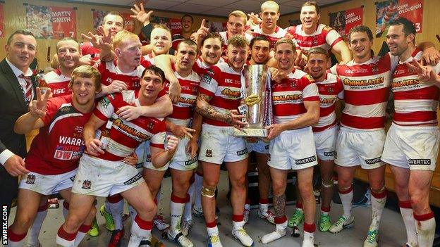 Wigan Warriors celebrate their Grand Final win in 2013