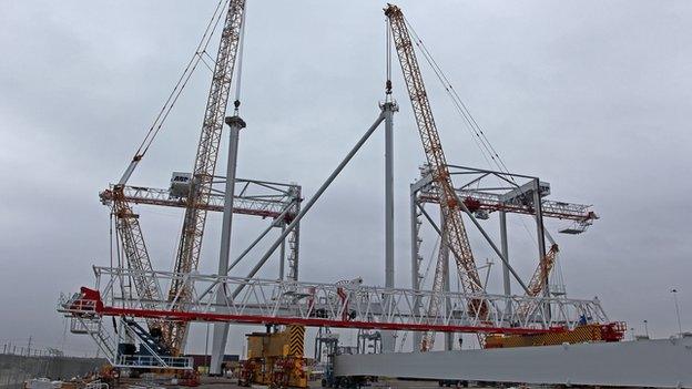 Ship-to-shore gantry cranes