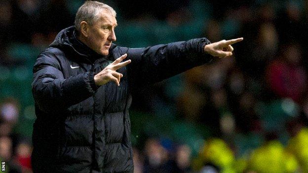 Hibernian manager Terry Butcher