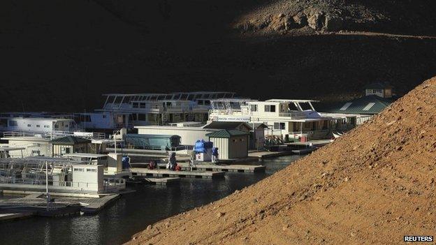 Houseboats docked at Holiday Harbor (23 January 2014)