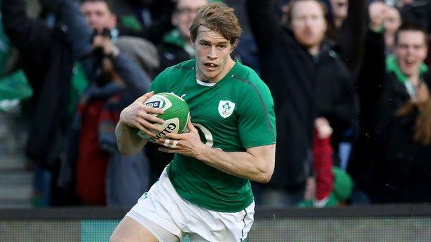 Andrew Trimble runs in Ireland's first-half try in Dublin