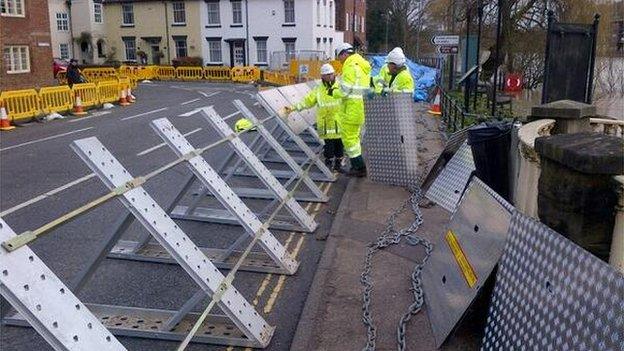 Bewdley flood defences erected