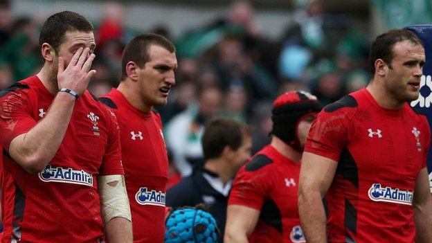 Sam Warburton (second from left)