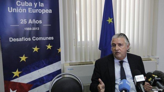 EU ambassador to Havana, Herman Portocarero, at a press conference in Havana (10 February 2014)