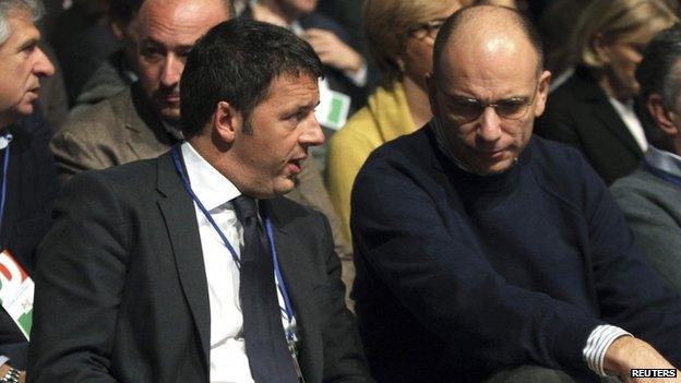 Matteo Renzi (L) with PM Enrico Letta (file pic Dec 2013)