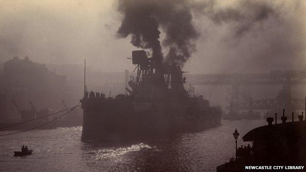 HMS Splendid on the Tyne 1907