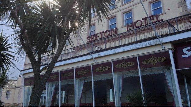 The Sefton Hotel, Torquay, 11 February 2014