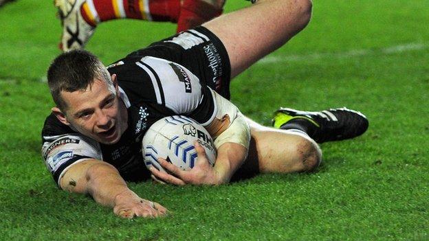 Richard Horne of Hull FC scores a second half try