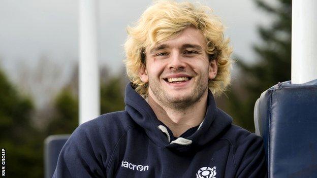 Scotland lock Richie Gray