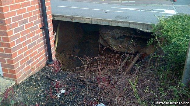 Hole in street in Hemel Hempstead