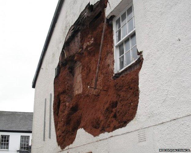 Cob wall collapse. Pic: Mid Devon Council