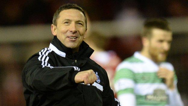 Derek McInnes celebrates Aberdeen's win