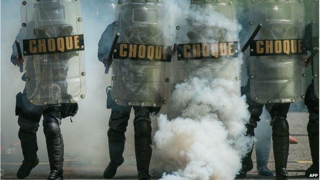 Rio de Janeiro riot police training