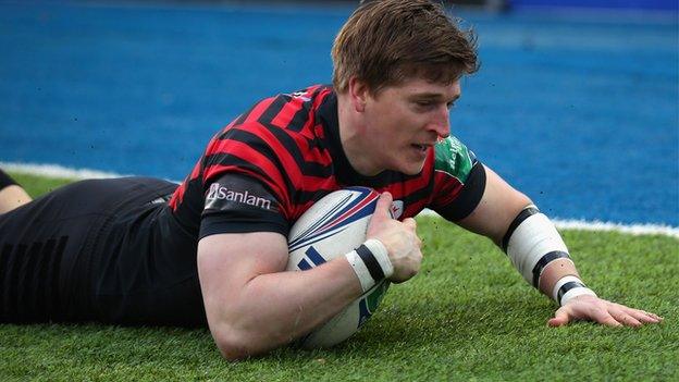 David Strettle makes his 100th appearance for Saracens