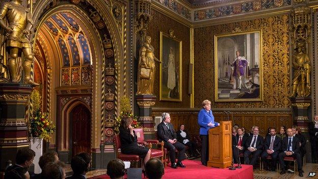 Angela Merkel in the royal gallery