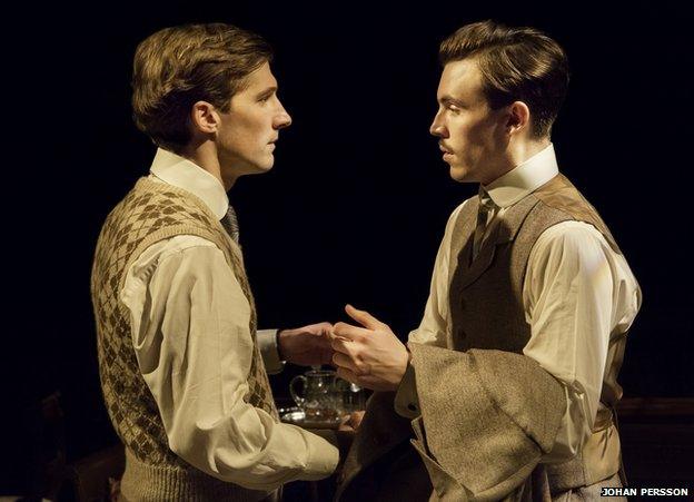 Gwilym Lee (Leonard Rawlinson) and Tom Hughes (Gerald Chater)