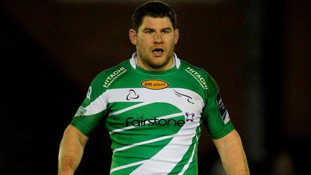 Newcastle prop Rob Vickers