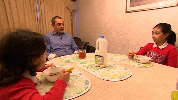 Farshid Ghafourpour and his daughters