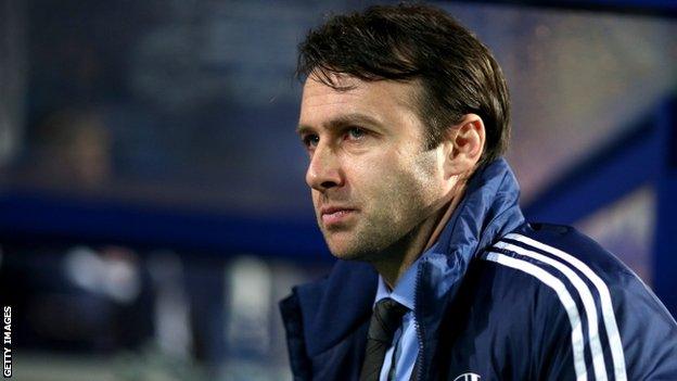 Bolton manager Dougie Freedman