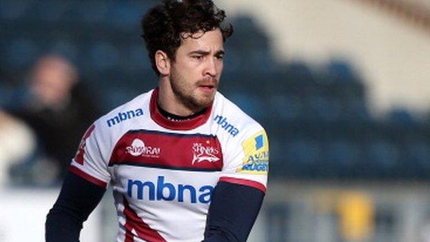 Danny Cipriani on the attack against Wasps