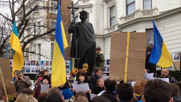 Protest at Ukranian embassy