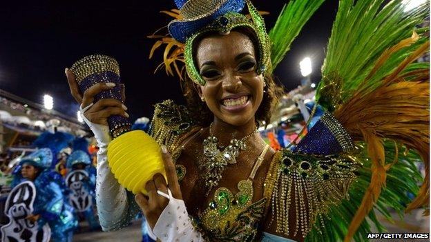 Rio samba parade, 3 March 14