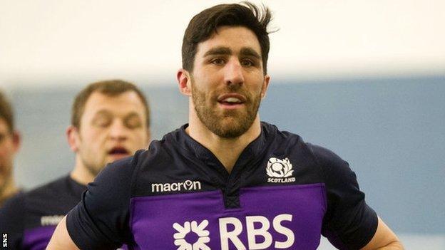 Kelly Brown trains with Scotland