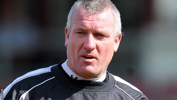 New Kidderminster Harriers coach Tim Flowers