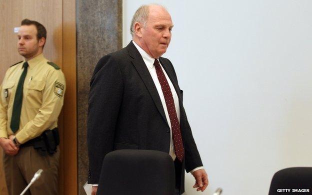 Uli Hoeness in court (10 March 2014)