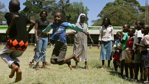 Children play in a park in Nairobi, Kenya (7 January 2008)