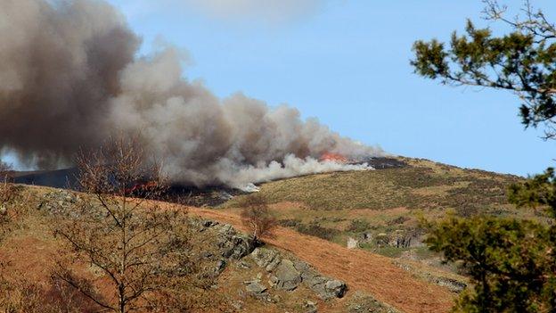 Grass fire at Llantysilio