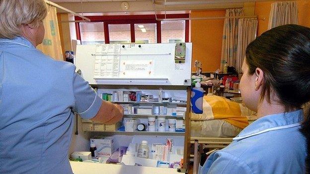 Nurses on hospital ward