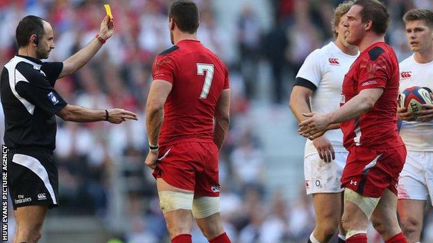 Romain Poite sends Gethin Jenkins to the sin-bin against England