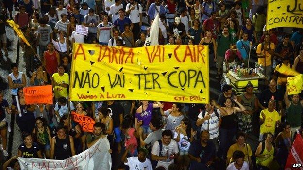 Protest in Brazil, 14 Feb 14