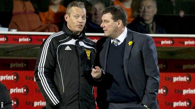 St Johnstone boss Tommy Wright was sent to the stand alongside Jackie McNamara in the 1-0 win over Dundee United